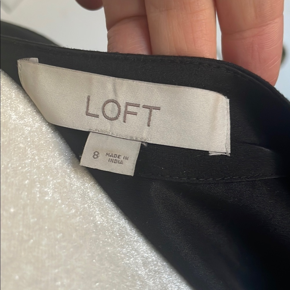 LOFT Black Sleeveless Dress - Picture 3 of 4